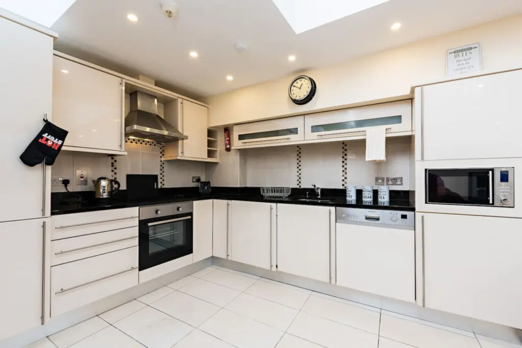 173386 448921 bbDV0Szz p2DRmNQiOFpAnKMcHaKcpeSdNd7t8r7wMk 69087efc72e81.jpg